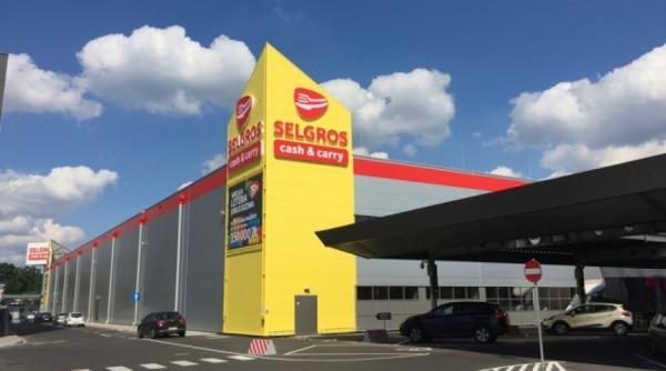 reactia selgros dupa ce un client a murit strivit de un palet