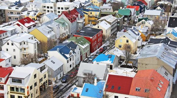 islanda devine prima tara din lume care garanteaza prin lege egalitatea salariala intre sexe