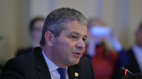 liderul pmp iasi cere demisia lui florian bodog