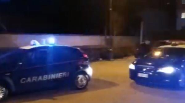 un roman a maltratat si jefuit o batrana de revelion in italia