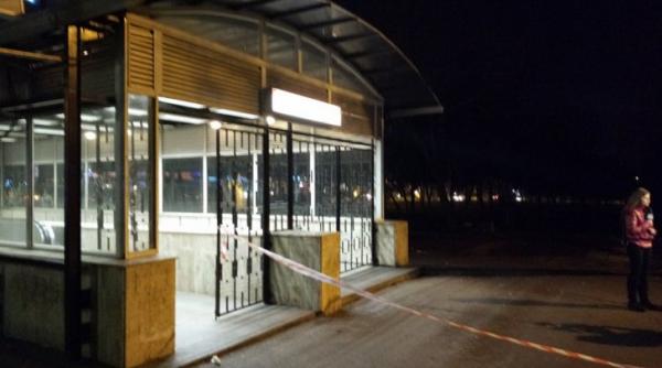 nou incident sangeros la metrou un tanar a fost injunghiat de o persoana necunoscuta