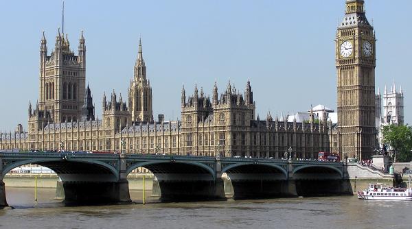 peste 24 000 de incercari de accesare a site urilor porno in parlamentul marii britanii