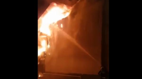 incendiu de proportii la o fabrica de conserve din topoloveni