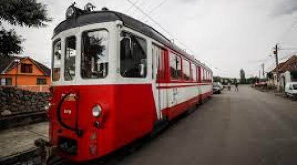 primul tramvai turistic din tara repus pe sine dupa sapte ani la sibiu
