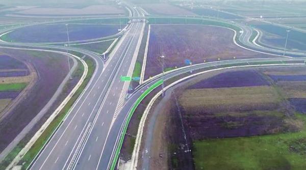 prima autostrada din 2018 e rupta si nu duce nicaieri