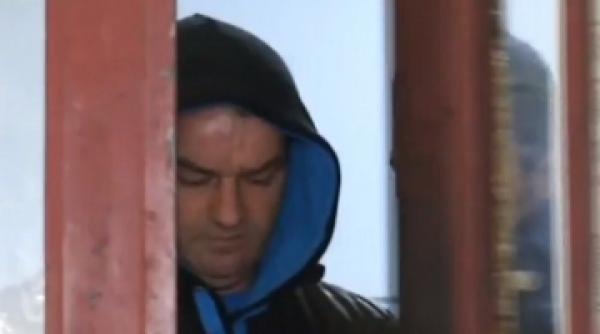 politistul eugen stan este considerat unul dintre cei mai periculosi pedofili din tara noastra