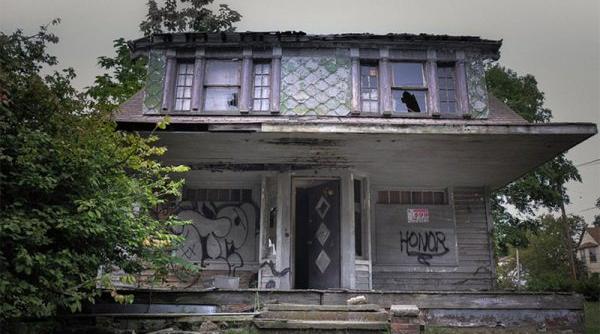 un clasament al celor mai bantuite case din lume