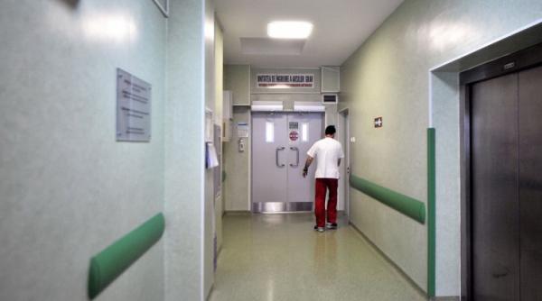 caz socant la iasi o femeie insarcinata a fost batuta de doua tinere pana si a pierdut cunostinta