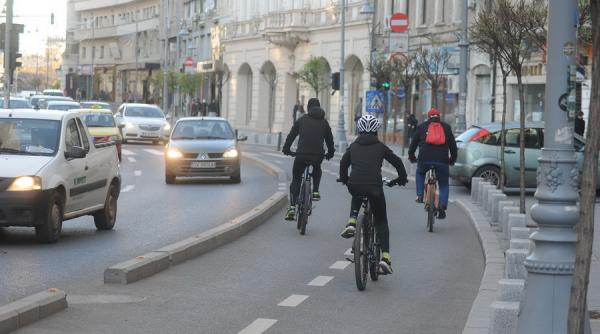 biciclisti in bucuresti 2 inca 25 000 de vouchere