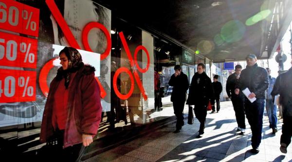 datoria pusa de guvern in spatelele fiecarui roman a crescut cu 1 000