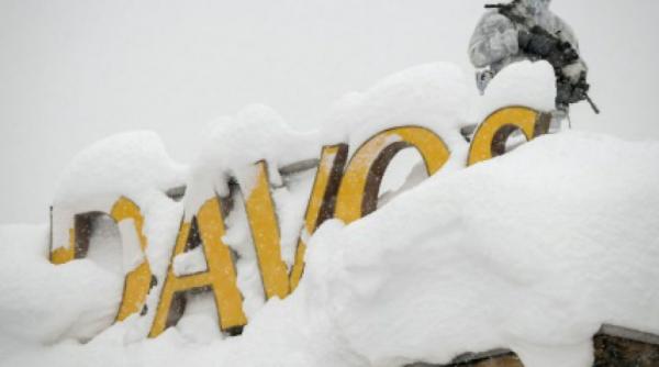 forumul economic de la davos sub zapezi