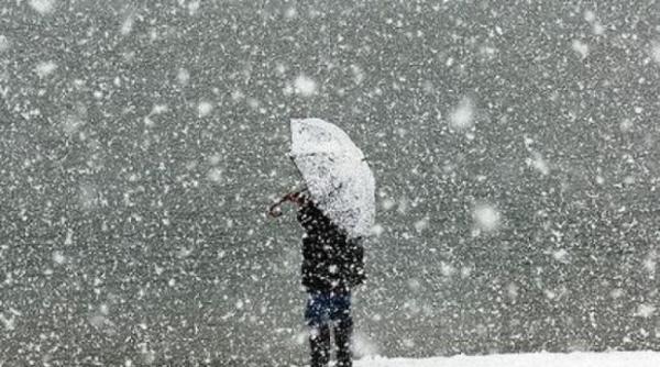 prognoza meteo pentru 24 25 si 26 ianuarie ninsori slabe