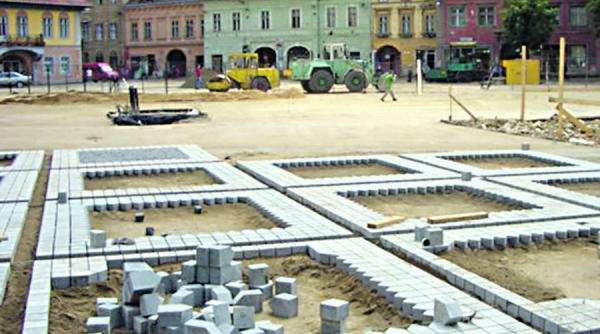 firma de casa a primariei sibiu castiga contracte concurand de una singura