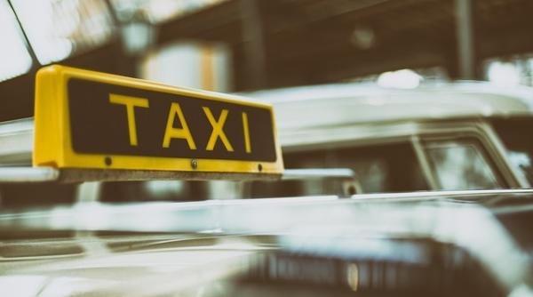 sanctiuni pentru sapte companii de taxi din iasi