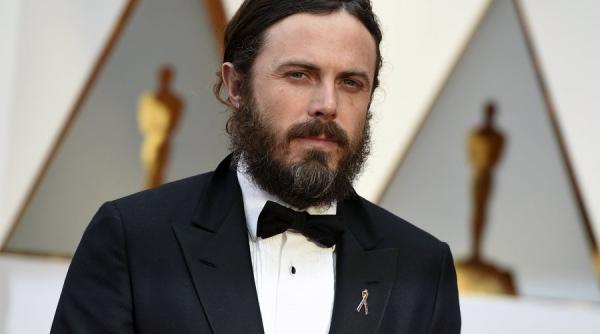 actorul casey affleck si a anuntat retragerea de la gala oscar 2018