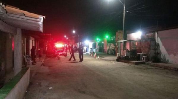 atac armat la un club de noapte cel putin 14 persoane au murit