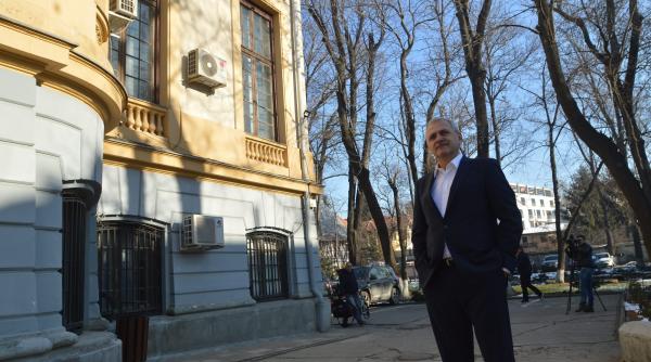 dancila isi numara voturile din parlament