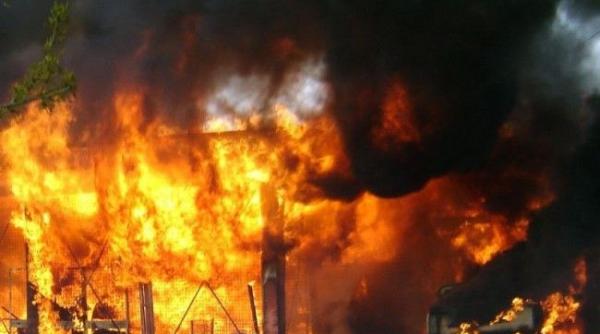 dosar penal pentru parintii celor doi copii care au suferit arsuri intr un incendiu