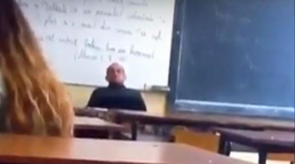 decizie incredibila la sibiu elevele care l au filmat pe profesorul de religie acuzat de comportament indecent vor avea nota scazuta la purtare