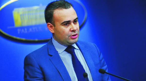 eminentele cenusii de la palatul victoria