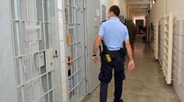 angajatii din penitenciare vor protesta vineri in fata ministerului justitiei fata de conditiile de munca