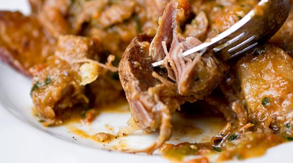 snitele ardelenesti de porc cu cartofi si laste