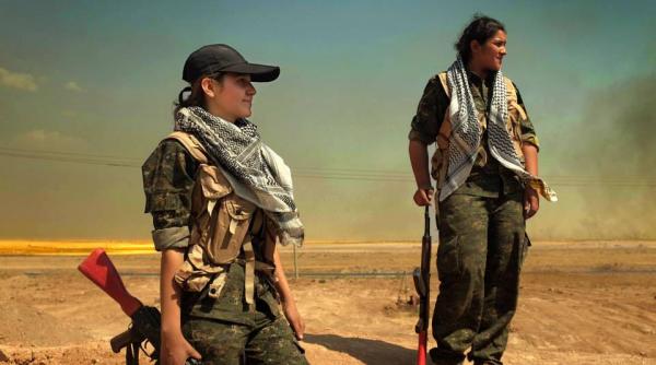 aproximativ 800 de femei care s au alaturat gruparii statul islamic sunt retinute in nordul siriei