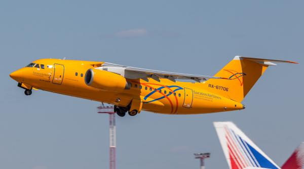 un avion an 148 cu 71 de persoane la bord s a prabusit in apropiere de moscova