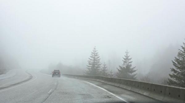 atentie soferi ceata si conditii de polei in trei judete din sud si sud est in urmatoarele doua ore