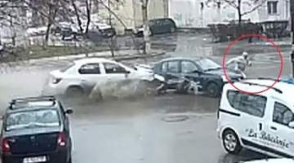 dupa ce a spulberat o masina parcata un sofer beat din iasi era sa omoare doi oameni