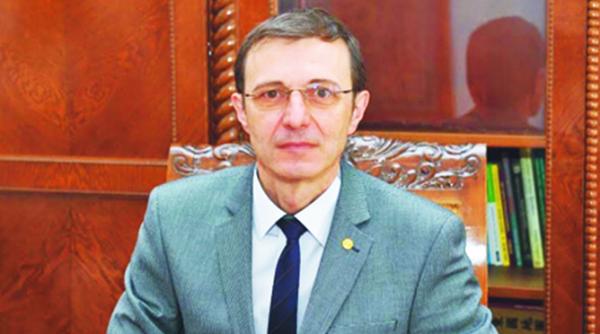 ioan aurel pop a scazut calitatea oamenilor politici