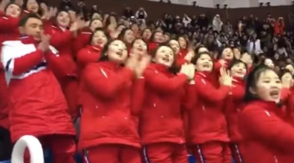 video majoretele nord coreene au furat privirile tuturor din cauza frumusetii fetelor si a coregrafiei impecabile