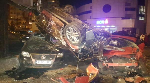 accident spectaculos in constanta o femeie a reusit sa faca praf 10 masini