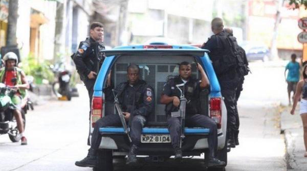 haos la rio de janeiro armata incearca sa preia controlul asupra statului