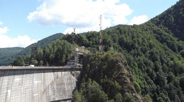 hidroelectrica reia licitatia pentru retehnologizarea amenajarii hidroenergetice vidraru