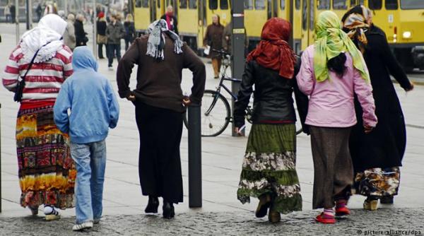 autoritatile din frankfurt acuzate ca incearca sa i expulzeze din oras pe romii fara adapost