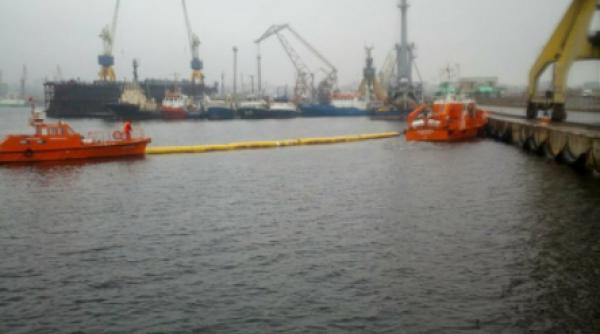 o nava de pescuit sub pavilion turcesc s a scufundat in portul constanta