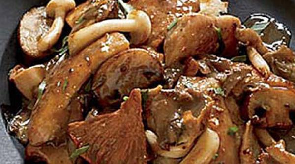 reteta de pui cu ciuperci de padure