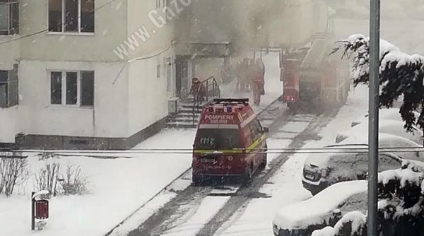20 de oameni evacuati din locuinte din cauza unui incendiu