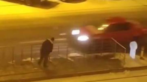 de frica amenzilor in bucuresti au fost scoase la deszapezire pana si autobuzele ratb