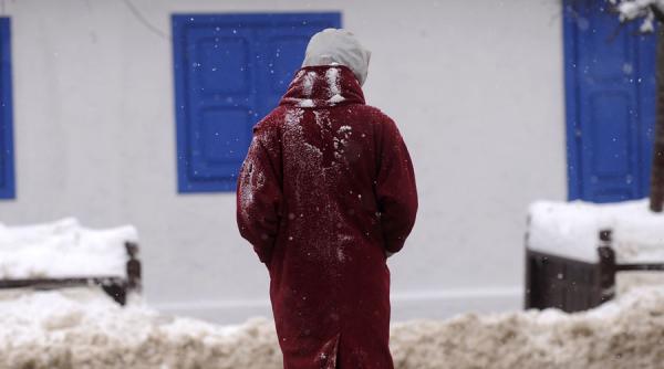 dolj peste 700 de familii au ramas fara energie electrica din cauza ninsorilor si a viscolului