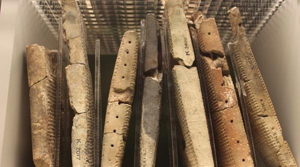 ploaia a scos la iveala zeci de artefacte antice in irak