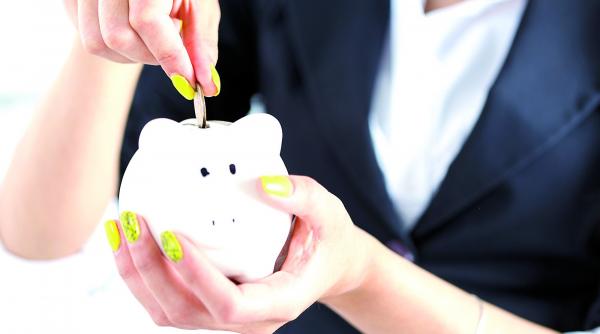 romanii tin in banci mai multi bani decat incaseaza statul in 2018