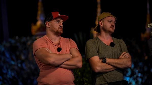 cinci echipe ramase in cursa asia express fratii morosanu au fost eliminati