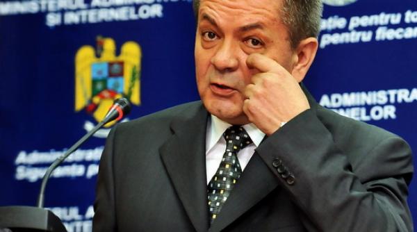 dihonia dintre provincii in partide