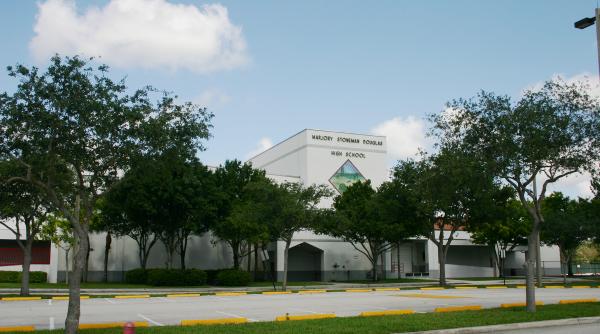 elevii din florida s au intors la liceu