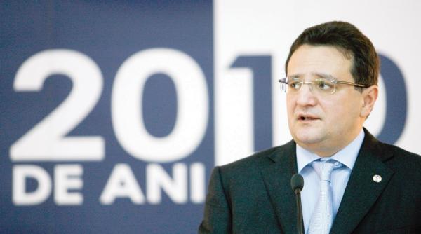 maior acuzat de minciuna prin omisiune