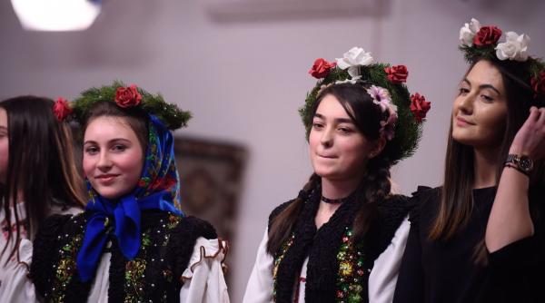 cea mai frumoasa si talentata fata din maramures se alege in aceasta seara la ie romanie