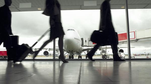 crescuti pentru export unu din cinci tineri paraseste romania