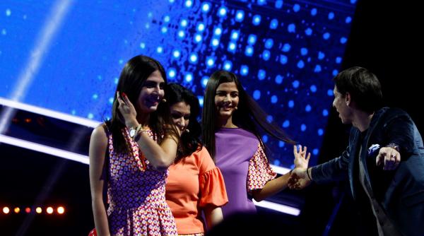 o mama si fiicele ei gemene vor sa deschida o afacere in domeniul it cu banii de la guess my age ghiceste varsta